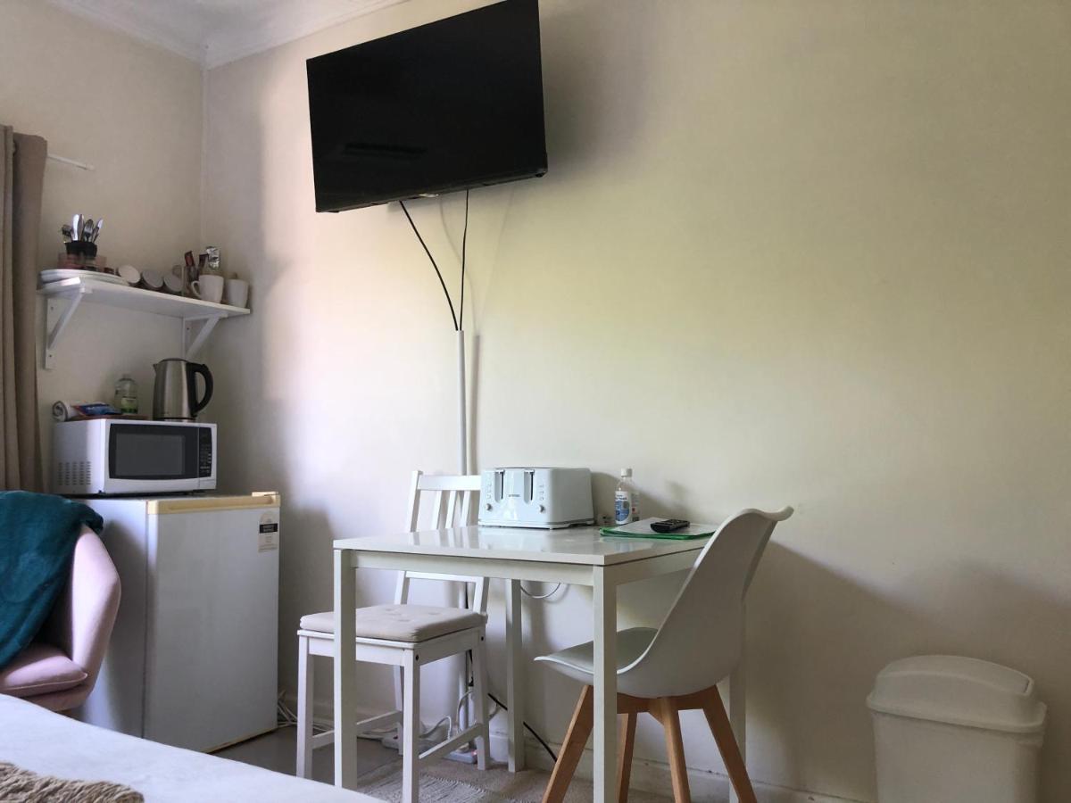 Hotel Style Monterey Guest Studio Near Hospitals, Beach And Airport Sydney Exterior foto